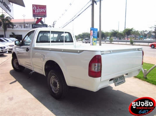 ISUZU หัวเดี่ยว 2.5 สีขาว ปี 2004 เกียร์ธรรมดา