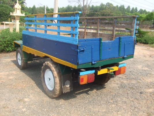 ขายอีแต๋น  พร้อมเครื่อง ยันม่าร์  10 แรง  จ้าวพลัง  ครับ