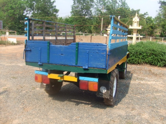 ขายอีแต๋น  พร้อมเครื่อง ยันม่าร์  10 แรง  จ้าวพลัง  ครับ