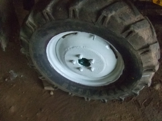 ขายอีแต๋น  พร้อมเครื่อง ยันม่าร์  10 แรง  จ้าวพลัง  ครับ