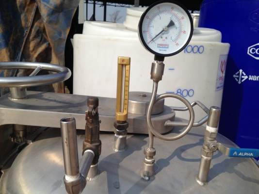 ขายเครื่อง Simmer (หม้อต้มฆ่าเชื้อ) ใช้ LPG และ เครื่องปิดฝากระป๋อง ครบชุด เหมาะกับ SME ของใช้มาแค่ 3 เดือน