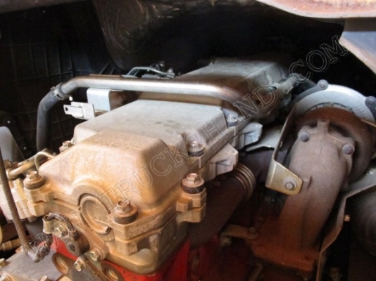 รถบรรทุก 6 ล้อ ยี่ห้อ HINO