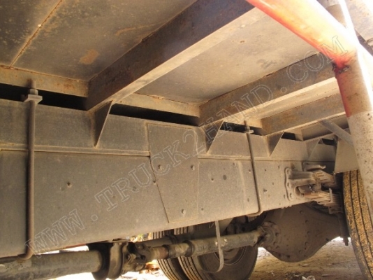 รถบรรทุก 6 ล้อ ยี่ห้อ HINO