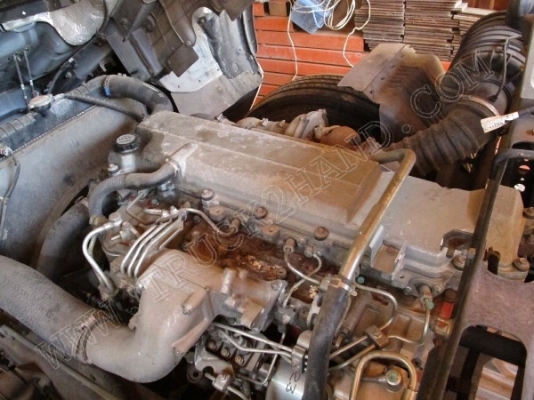 รถบรรทุก 6 ล้อ ยี่ห้อ HINO