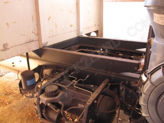 รถบรรทุก 6 ล้อ ยี่ห้อ HINO