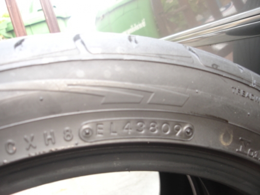 TOYO T1R made japan 225 45 17ปี09มี1คู่รับเอง2500 TOYO T1R made japan 225 45 17ปี09มี1คู่รับเอง2500