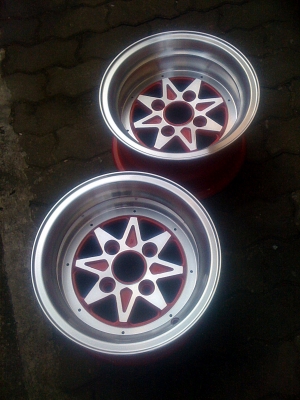 ขายล้อ 13  หน้า 6 หลัง 9  4/114