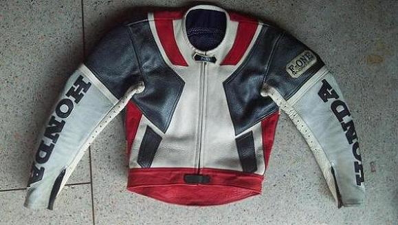 ▄︻┻═┳一หนาวแล้ว เสื้อหนังช้างแท้ๆ honda::======>>