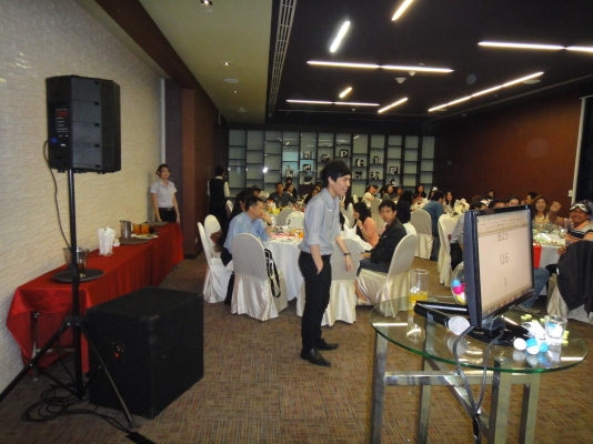 รับออกงานคาราโอเกะราคากันเองราคาเริ่มต้นที่2500บาทตามระยะทางและจำนวนแขกครับ