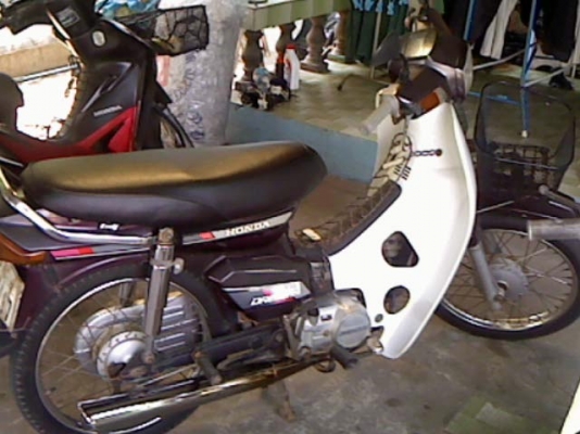 (ต่อรองได้)เห็นจริงสวยมากกว่าในรูปด่วนดรีม(dream c100)0832339806ทะเบียนไม่ขาดพร้อมโอน..สภาพเนี๊ยบดิบๆเดิมๆอะ..ไม่มีผุพร้อมใช้งานเครื่องดีมากจร้า