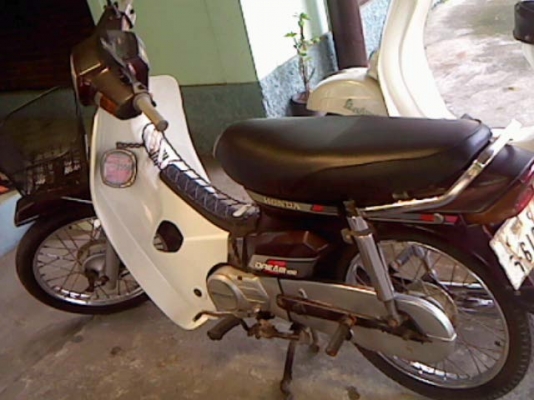 (ต่อรองได้)เห็นจริงสวยมากกว่าในรูปด่วนดรีม(dream c100)0832339806ทะเบียนไม่ขาดพร้อมโอน..สภาพเนี๊ยบดิบๆเดิมๆอะ..ไม่มีผุพร้อมใช้งานเครื่องดีมากจร้า