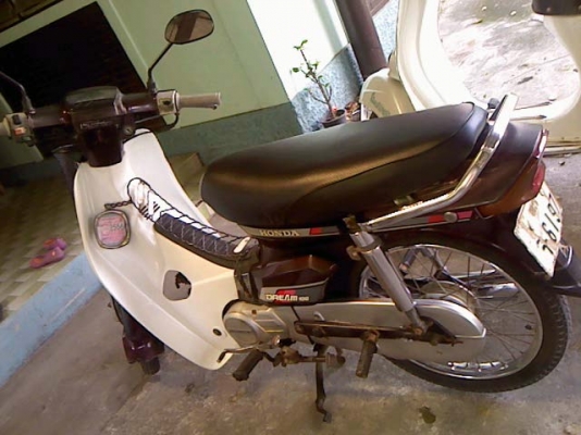 (ต่อรองได้)เห็นจริงสวยมากกว่าในรูปด่วนดรีม(dream c100)0832339806ทะเบียนไม่ขาดพร้อมโอน..สภาพเนี๊ยบดิบๆเดิมๆอะ..ไม่มีผุพร้อมใช้งานเครื่องดีมากจร้า