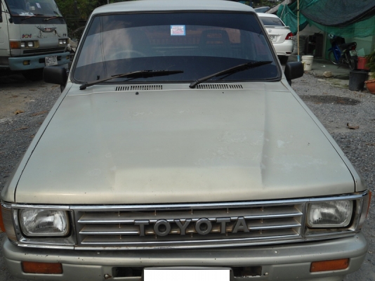ขายรถกะบะ Toyota หัวเดียวเดิมๆ สีเหลือง-ทอง ปี 1988 ขายรถกะบะ Toyota หัวเดียวเดิมๆ สีเหลือง-ทอง ปี 1988