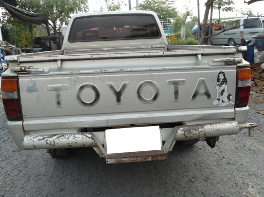 ขายรถกะบะ Toyota หัวเดียวเดิมๆ สีเหลือง-ทอง ปี 1988 ขายรถกะบะ Toyota หัวเดียวเดิมๆ สีเหลือง-ทอง ปี 1988