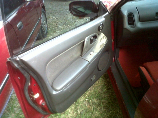 เก๋งมาสด้า แลนติส ปี 95 เกียร์ธรรมดา ราคานี้ไม่มีแล้วค่ะ