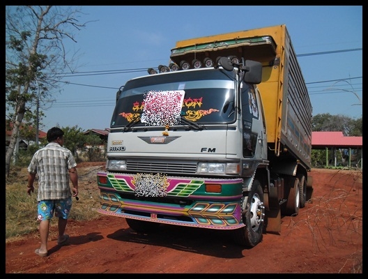 สิบล้อ 3M มีชุดลาก สภาพสวยๆ