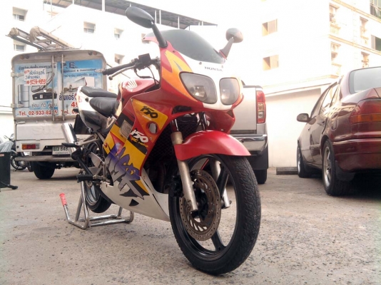 ขออนุญาติขาย  HONDA NSR150 RRW  สีแดงขาว ล้อแม็ก
