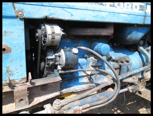 รถไถ 77T1 สภาพดี พร้อมใช้งาน