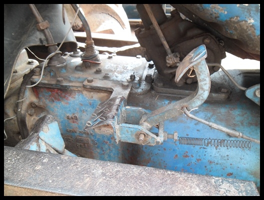 รถไถ 77T1 สภาพดี พร้อมใช้งาน