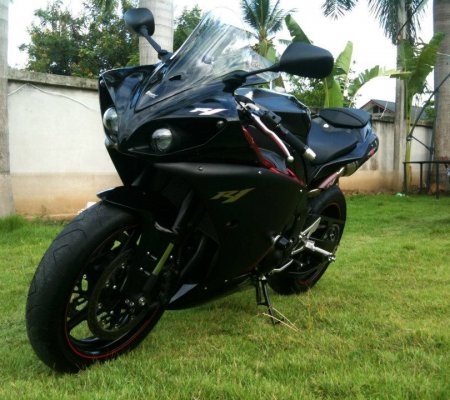 ขาย Yamaha R1 2009 อินวอย+สสม รับประกันเครื่องยนต์ 1 ปี