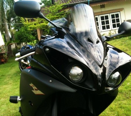 ขาย Yamaha R1 2009 อินวอย+สสม รับประกันเครื่องยนต์ 1 ปี