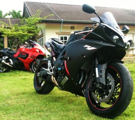 ขาย Yamaha R1 2009 อินวอย+สสม รับประกันเครื่องยนต์ 1 ปี