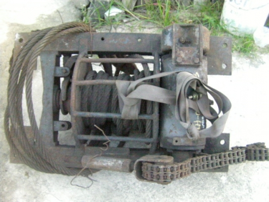 วิ้นติดรถ6ล้อสำหรับรถสไลต์พร้อมสลิงลาก ของjapanราคา18,000บาท