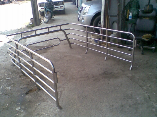 คอกสแตนเลส