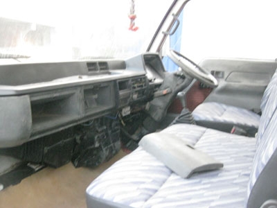 ขาย Mitsubishi Canter 100 แรง กระบะยาว 4.3 เมตร ไม่ดั้มสวย พร้อมใช้ Tel. 088-4501277