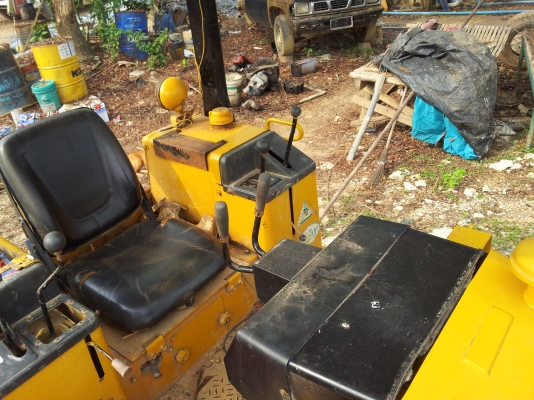 ลดราคาแล้วครับ!!!!!ขายแทรกเตอร์ BD2G เก่าญี่ปุ่น ใช้งาน 2,482 ชั่วโมง เสร็จงานแล้วพร้อมขายครับ