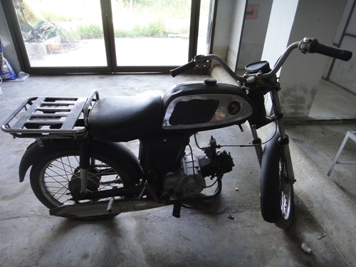 ขายรถมอเตอร์ไซค์์โบราณ หลายคัน ราคาถูก