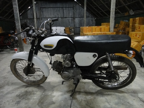 ขายรถมอเตอร์ไซค์์โบราณ หลายคัน ราคาถูก