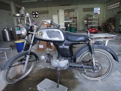 ขายรถมอเตอร์ไซค์์โบราณ หลายคัน ราคาถูก