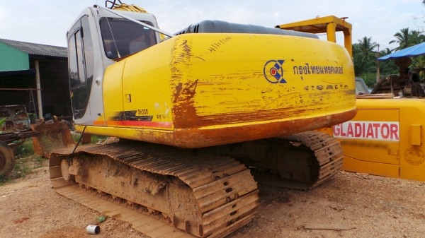 SUMITTOMO  SH200  ติดต่อปารวี 0839686255 ค่ะ