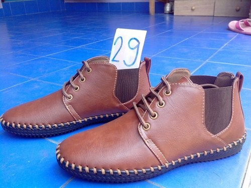 ร้องเท้าใหม่ไว้ไส่ขับรถ399ทุกคู่คับ ร้องเท้าใหม่ไว้ไส่ขับรถ399ทุกคู่คับ