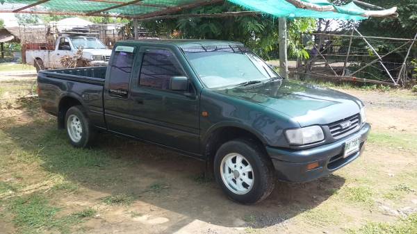 เพียง175000   ISUZU DRAGON  SPACECAB  SX  2800 TURBO รถพร้อมทุกอย่าง  เครื่องฟิตติดง่าย แคชซีสวย แอร์เย็นหนาวจัด พวงมาลัยเพาเวอร์ภายนอก  และภายในสวยกิ๊ป  รถพร้อมใช้ทะเบียนไม่ขาด เอกสารพร้อมโอน