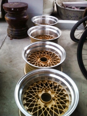 ล้อขอบ 15 กว้าง 8  หลัง9นิ้ว  4รู114