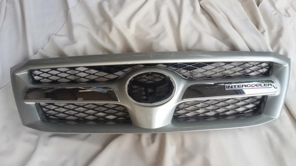 ขายกระจังหน้าเดิม วีโก้ของแท้ สภาพสวย สีบรอนท์ สภาพดีมาก