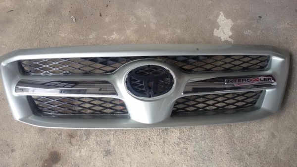 ขายกระจังหน้าเดิม วีโก้ของแท้ สภาพสวย สีบรอนท์ สภาพดีมาก ขายกระจังหน้าเดิม วีโก้ของแท้ สภาพสวย สีบรอนท์ สภาพดีมาก