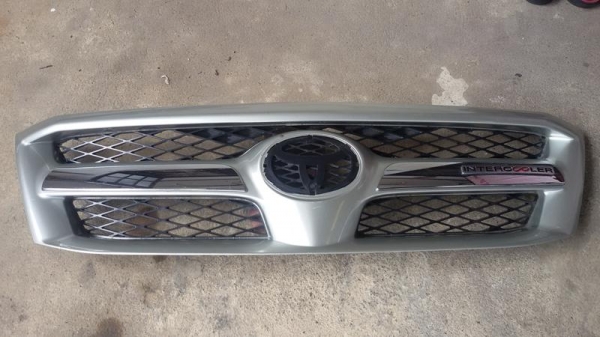 ขายกระจังหน้าเดิม วีโก้ของแท้ สภาพสวย สีบรอนท์ สภาพดีมาก ขายกระจังหน้าเดิม วีโก้ของแท้ สภาพสวย สีบรอนท์ สภาพดีมาก