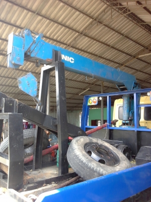 ขายเครนUNIC 4.5ตัน4ปอก3ชัก