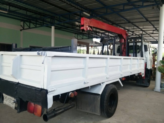 อีซูชุ  175 แรง ปี 38  เครน 3.3 ตัน (ขอบคุณเฮีย จากอุบลฯ ทำเงินร่ำรวย ครับ) กะบะยาว 5.5 เมตร  ราคา  680,000 บาท