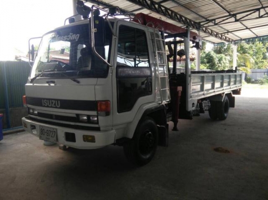 อีซูชุ  175 แรง ปี 38  เครน 3.3 ตัน (ขอบคุณเฮีย จากอุบลฯ ทำเงินร่ำรวย ครับ) กะบะยาว 5.5 เมตร  ราคา  680,000 บาท