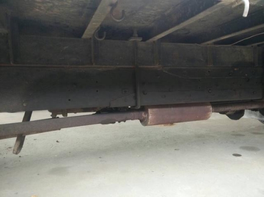 อีซูชุ  175 แรง ปี 38  เครน 3.3 ตัน (ขอบคุณเฮีย จากอุบลฯ ทำเงินร่ำรวย ครับ) กะบะยาว 5.5 เมตร  ราคา  680,000 บาท