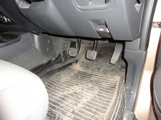 ด่วน ขายรถยนต์ ISUZU D-Max HI-LANDER 2.5 Ddi เกียร์คลัช ปี 2006