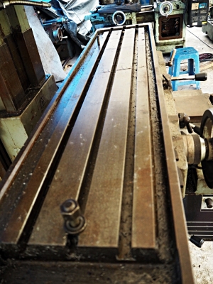 ขายเครื่องมิลลิ่งปาด MAZAK M-800 ขายเครื่องมิลลิ่งปาด MAZAK M-800