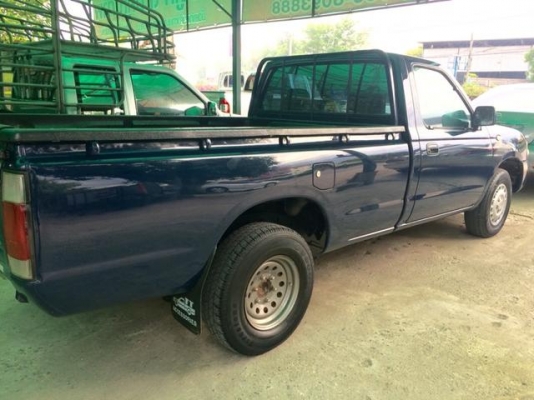 นิสสัน ฟอร์นเทียร ตอนเดียว พร้อมใช้ครับ