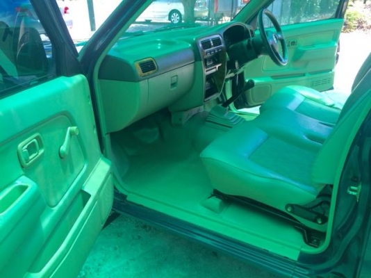 นิสสัน ฟอร์นเทียร ตอนเดียว พร้อมใช้ครับ