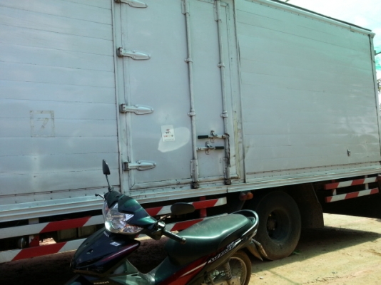 ขายด่วน NPR 150 แรงไม้มีคนขับ