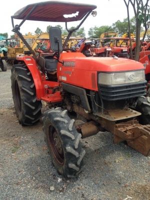 ขายรถแทรกเตอร์ คูโบต้า มือสอง ราคาถูก ขายรถแทรกเตอร์ คูโบต้า มือสอง ราคาถูก